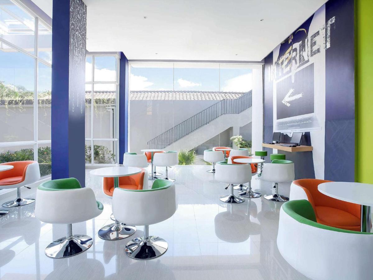 Ibis Budget Semarang Tendean Экстерьер фото
